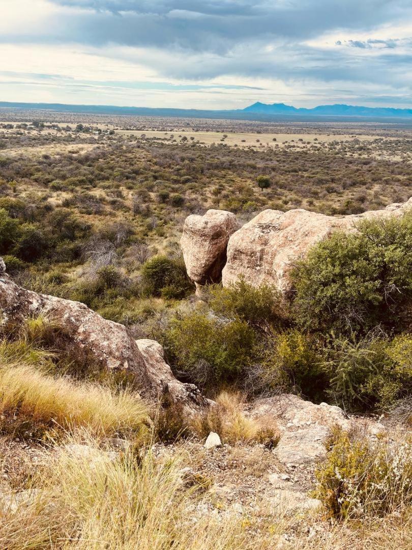 Sasa Safari Camp & Tours Βίλα Outjo Εξωτερικό φωτογραφία